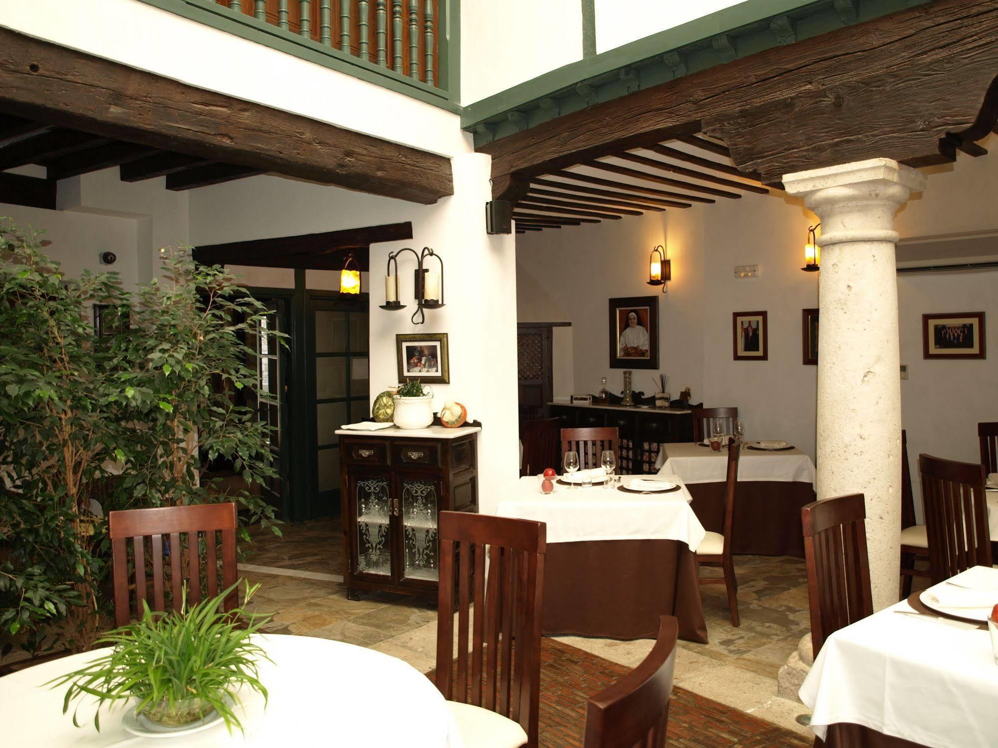 Hotel Spa La Casa Del Convento Chinchon Ngoại thất bức ảnh